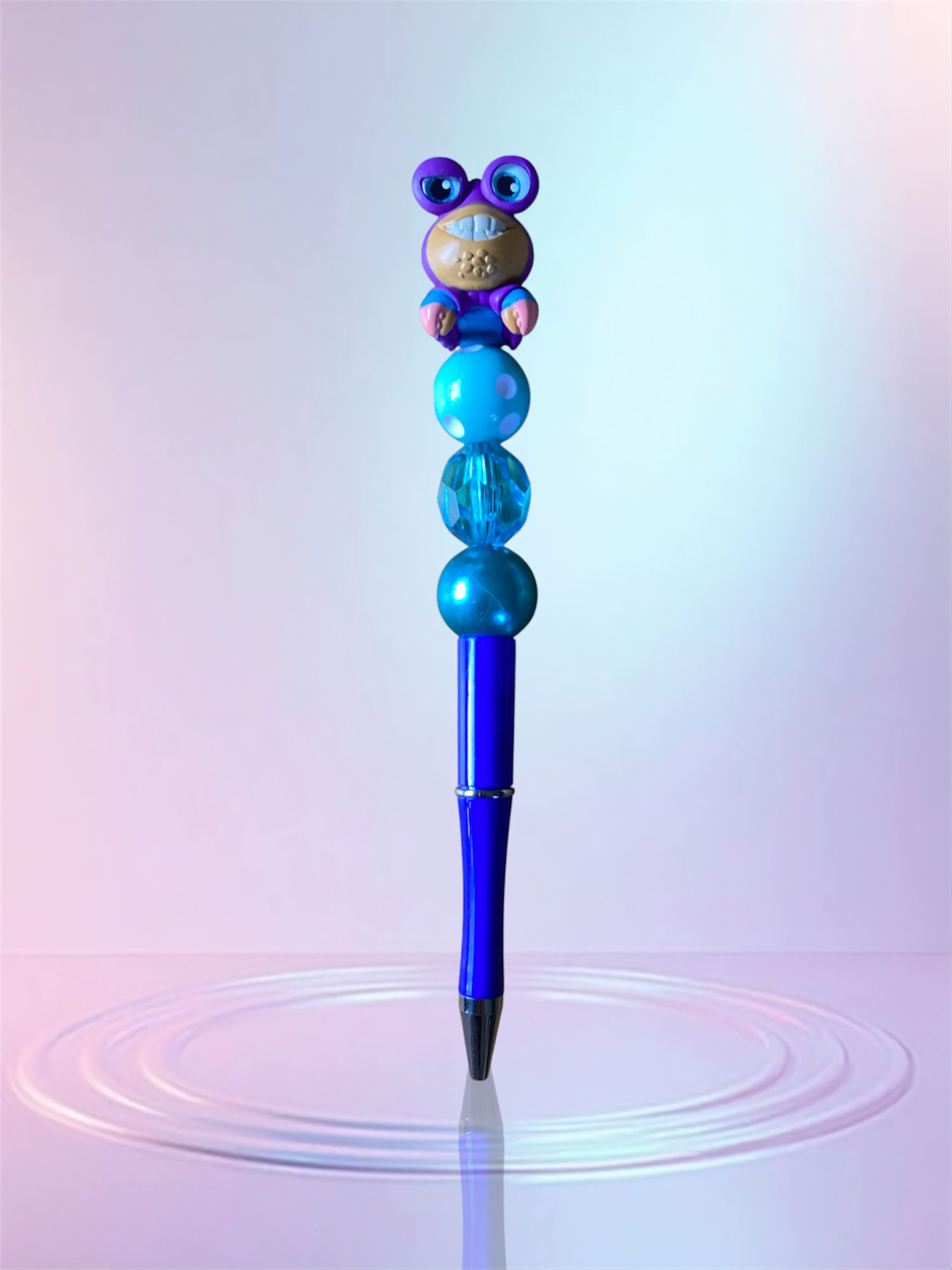 Handmade Beaded Pen – Unique & Personalized 💖 Pluma Artesanal con Cuentas – Única y Personalizada 💖
