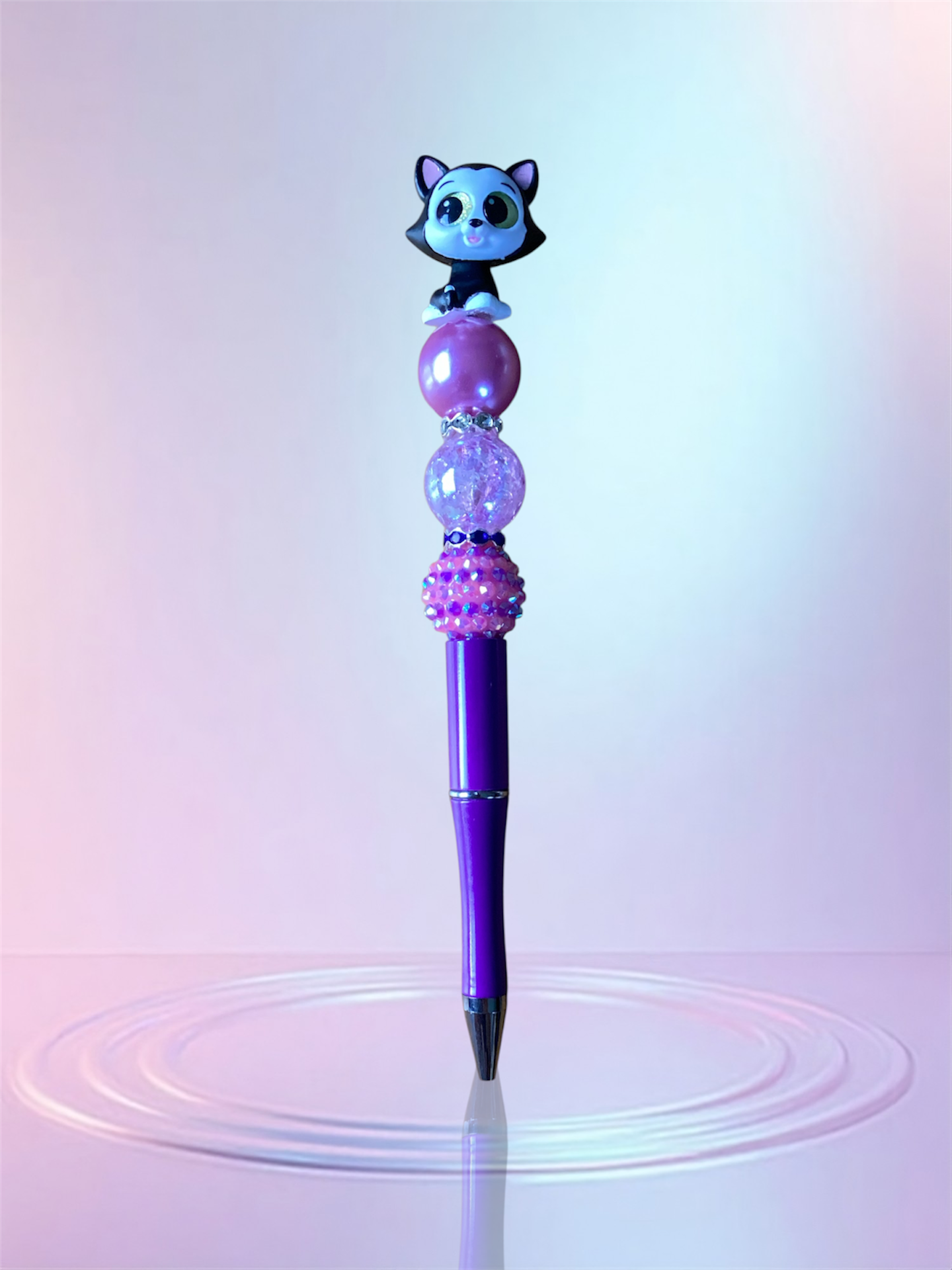 Handmade Beaded Pen – Unique & Personalized 💖 Pluma Artesanal con Cuentas – Única y Personalizada 💖