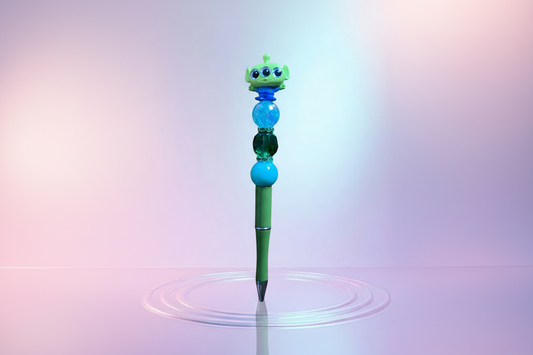 Handmade Beaded Pen – Inspired by the little green man 💖 Pluma Artesanal con Cuentas – Inspirada en el hombrecito verde💖